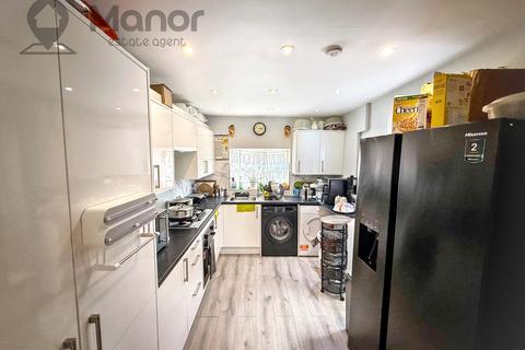 2 bedroom terraced house for sale, Trumpington Road, Forest Gate, E7 9EH