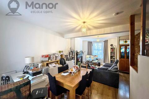 2 bedroom terraced house for sale, Trumpington Road, Forest Gate, E7 9EH