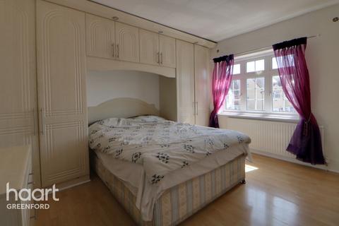 4 bedroom semi-detached house for sale, Pembroke Road, Greenford