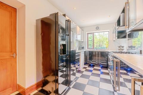 4 bedroom detached house for sale, Lenches Road, Colne, Lancashire, BB8