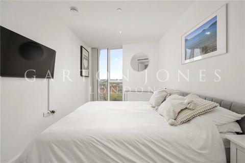 1 bedroom apartment for sale, Sky Gardens, 155 Wandsworth Road, Nine Elms, London, SW8