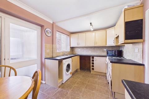 2 bedroom house for sale, Pinewood Park, Farnborough, Hampshire, GU14