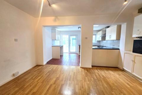 3 bedroom semi-detached house to rent, The Drive, Feltham, Middlesex, TW14