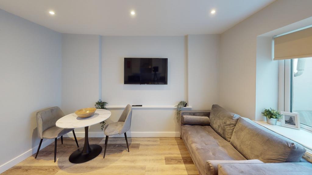 2 bedroom flat to rent