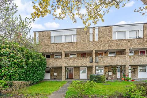 2 bedroom ground floor flat for sale, Chingford Avenue, Chingford