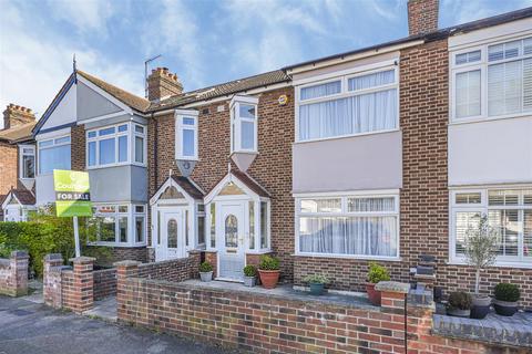 Coolgardie Avenue, London E4
