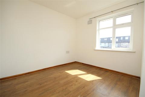 3 bedroom semi-detached house to rent, Gainsborough Road, Dagenham, RM8