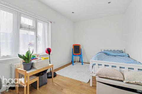 3 bedroom terraced house for sale, Cheney Row, Walthamstow