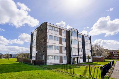 2 bedroom flat to rent, Thorntree Court, Forest Hall
