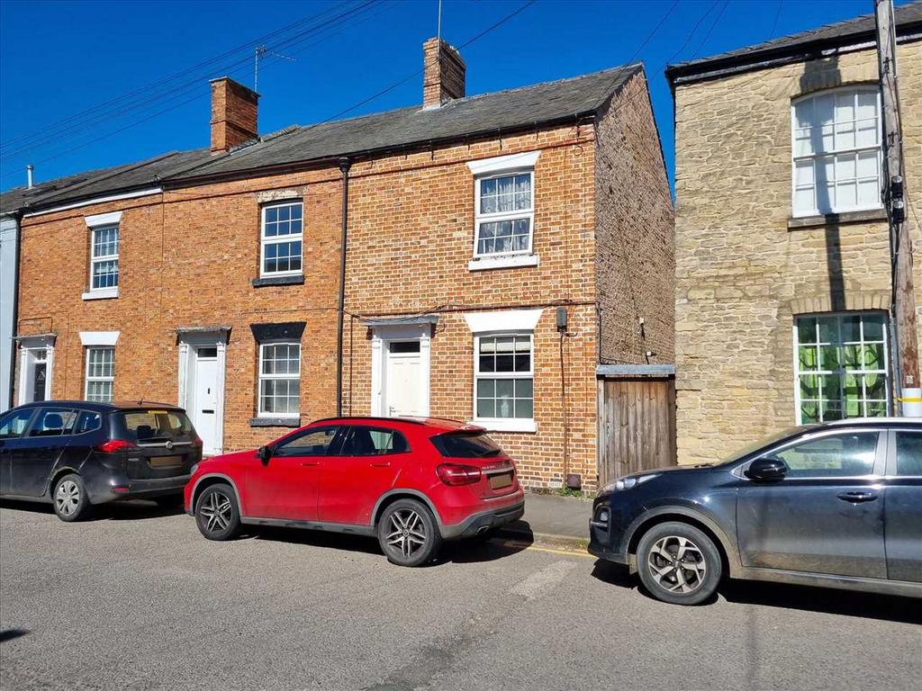 Sleaford NG34 3 bed end of terrace house for sale - £157,500