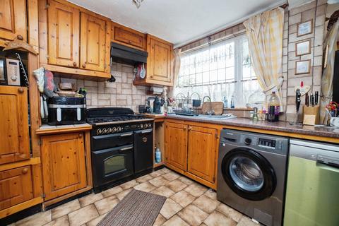 4 bedroom bungalow for sale, Brookhill Street, Stapleford, Nottingham, Nottinghamshire, NG9