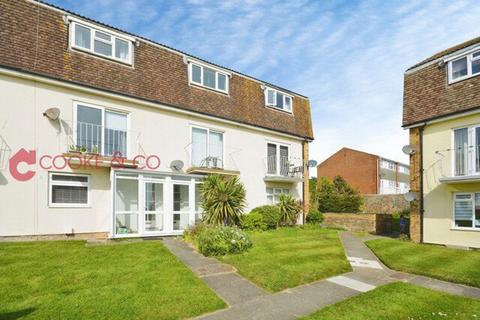 2 bedroom maisonette to rent, Cheviot Court, Broadstairs, CT10 1DS