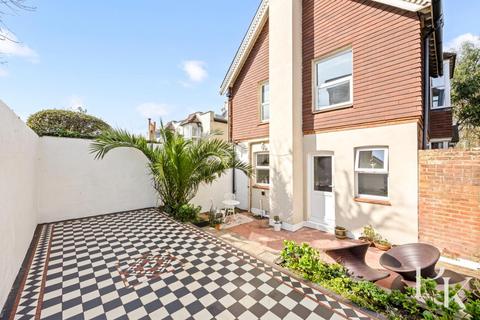 4 bedroom detached house for sale, Chanctonbury Road, Hove BN3