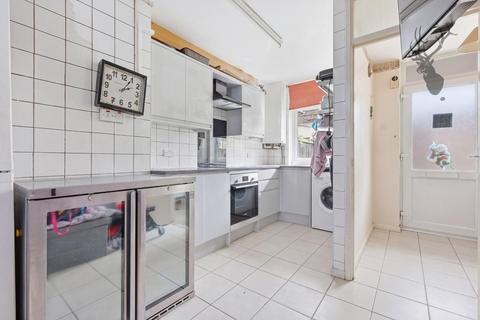 2 bedroom maisonette for sale, Geffrye Street, Hoxton