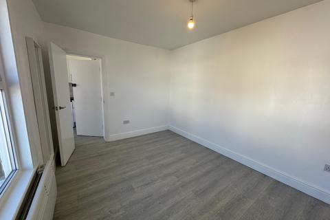 1 bedroom flat to rent, Main Road, Broomfield CM1