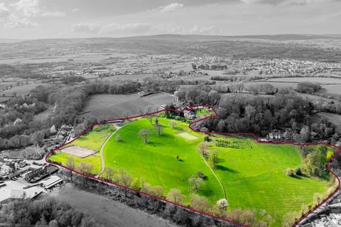 8 bedroom equestrian property for sale, Pen Y Gardden, Ruabon, Wrexham, Clwyd
