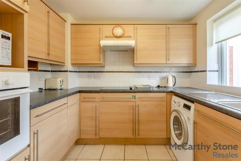 2 bedroom apartment for sale, Rowleys Court, Sandhurst Street, Oadby, Leicester