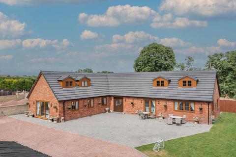 4 bedroom detached house for sale, Southend Lane, Newent, GL18