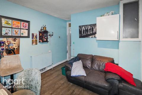 3 bedroom end of terrace house for sale, Chester Road, Watford