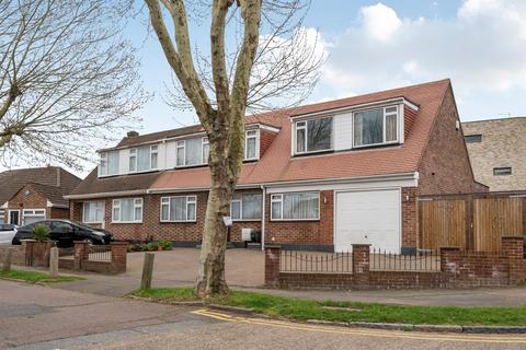 Monks Road, Enfield