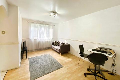 1 bedroom flat for sale, Courtlands Close, Hertfordshire WD24