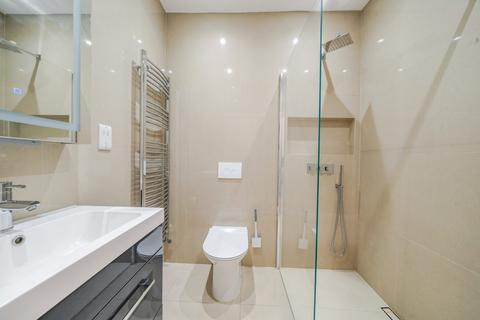 2 bedroom flat for sale, Blythe Road, Brook Green, London, W14