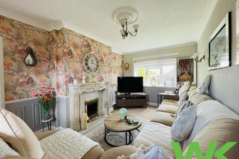 2 bedroom maisonette for sale, Campville Crescent, West Bromwich, B71