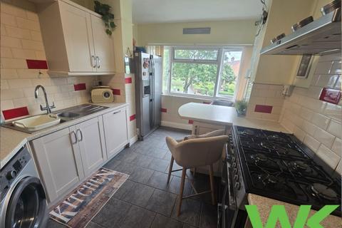2 bedroom maisonette for sale, Campville Crescent, West Bromwich, B71