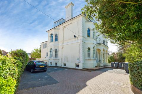 Studio for sale, Farncombe Road, Worthing
