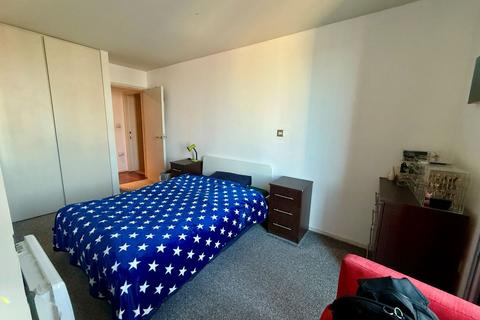 1 bedroom apartment for sale, Apartment 2201 Beetham Tower, 10 Holloway Circus Queensway, Birmingham, B1 1BA