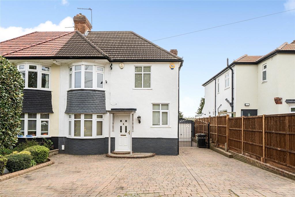 Layhams Road, West Wickham 3 bed semi-detached house for sale - £645,000