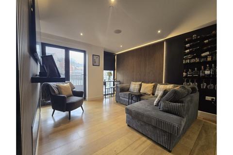 2 bedroom townhouse for sale, Radley Court, Mirfield, WF14