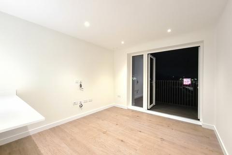 1 bedroom flat for sale, The Arches, WD17 2AW