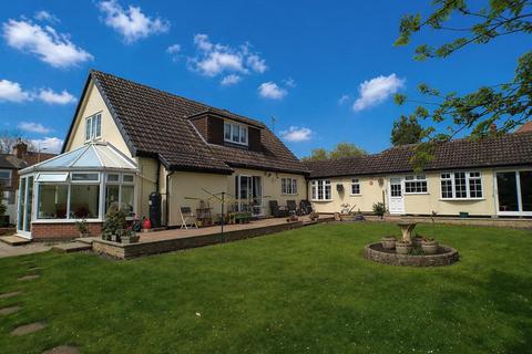4 bedroom detached house for sale, Fairfield Street, Bingham, Nottingham