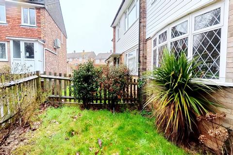 3 bedroom terraced house for sale, Kenilworth Gardens, Gillingham