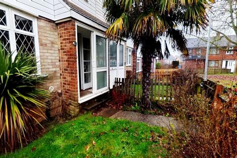 3 bedroom terraced house for sale, Kenilworth Gardens, Gillingham