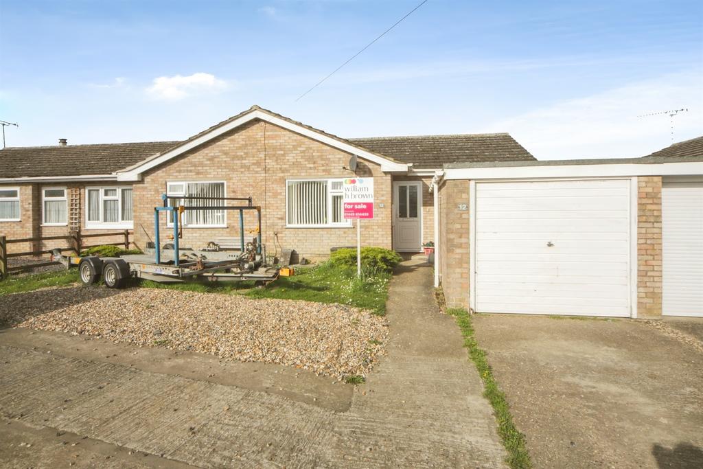 3 bedroom semi-detached bungalow for sale