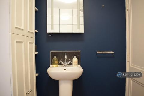 1 bedroom flat to rent, Fitzalan Street, London, SE11