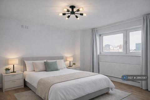 3 bedroom flat to rent, Tomson House, London, SE1