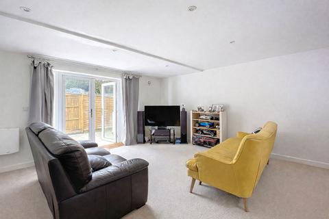 2 bedroom flat for sale, High Street, Red Lion House, ME6