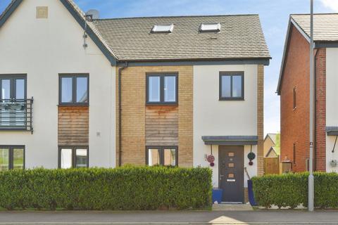 Semi-detached house - Muncaster Grove, Broughton, Milton Keynes