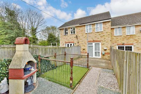 2 bedroom terraced house for sale, Anne Boleyn Close, Eastchurch, Sheerness, Kent