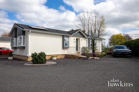 2 bedroom park home for sale, Lillybrook Estate, Lyneham, Chippenham