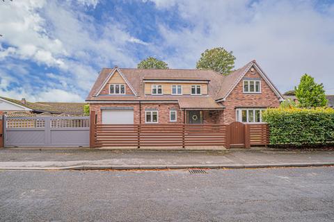 5 bedroom detached house for sale, Woodcote Drive, Dorridge, B93