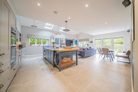 5 bedroom detached house for sale, Woodcote Drive, Dorridge, B93