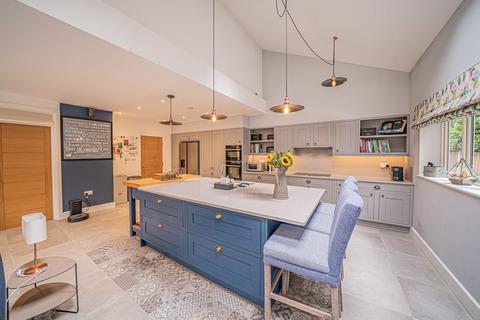5 bedroom detached house for sale, Woodcote Drive, Dorridge, B93