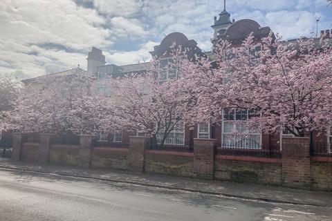 undefined, Apartment 8, Cambridge Court, Cambridge Road, Ellesmere Port CH65 4AQ