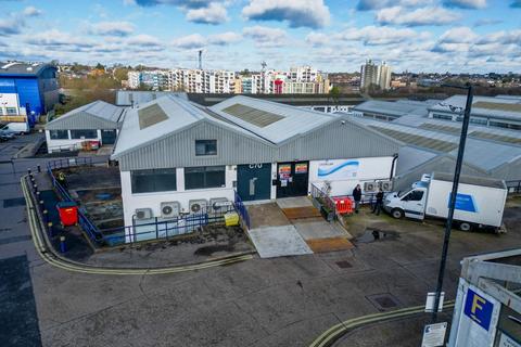 Warehouse to rent, Bounds Green Rd London N11 2UL