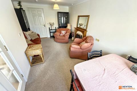 1 bedroom flat for sale, Hedda Drive, Hampton Hargate, Peterborough, PE7