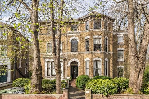 Manor Park, LONDON SE13